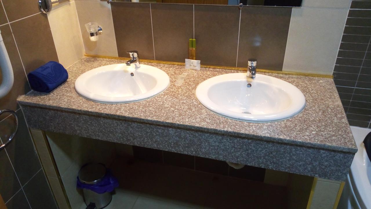 Hotel Le Petit Bateau Konakry Zewnętrze zdjęcie