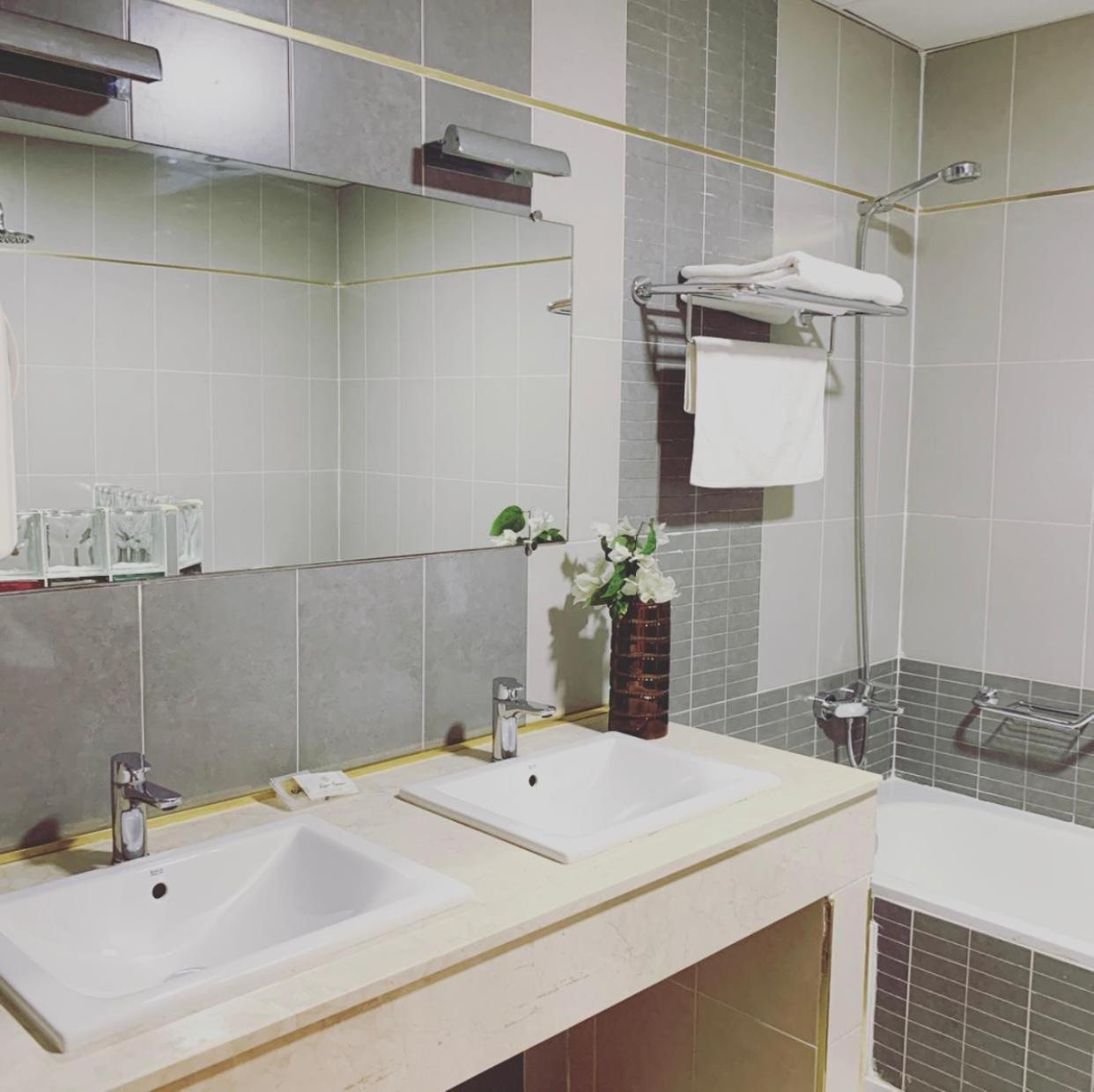 Hotel Le Petit Bateau Konakry Zewnętrze zdjęcie